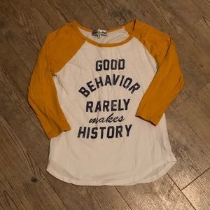 Quarter sleeve Twine & Stark Tee